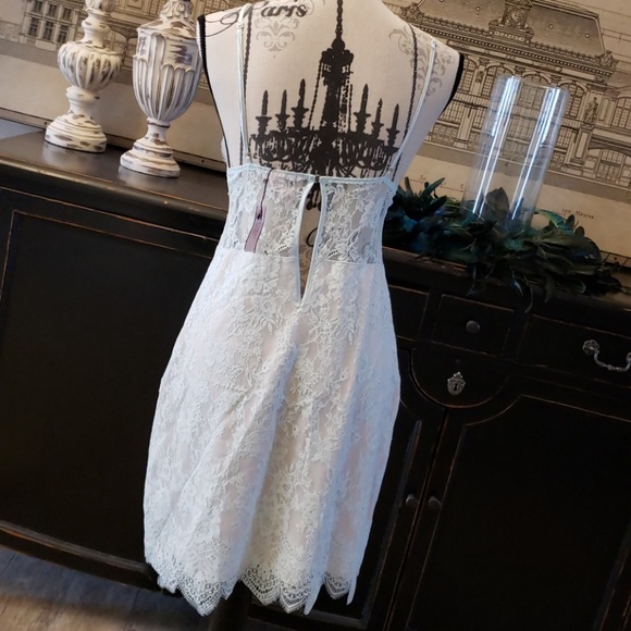 Nwt♡ Victoria's secret Lace & Rings slip dress - Picture 7 of 8